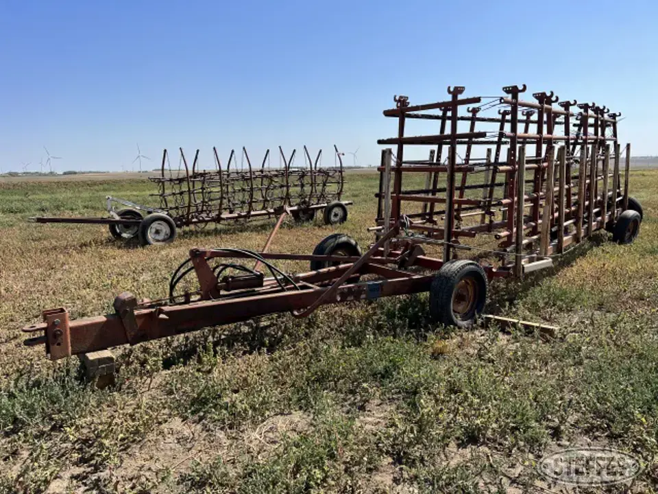 Melroe 400 Harrow