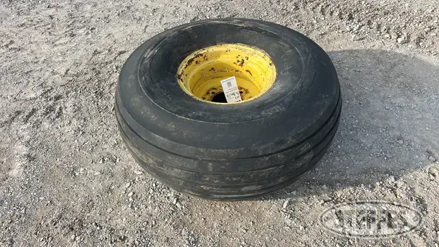 Armstrong 16.5L-16.1 tire