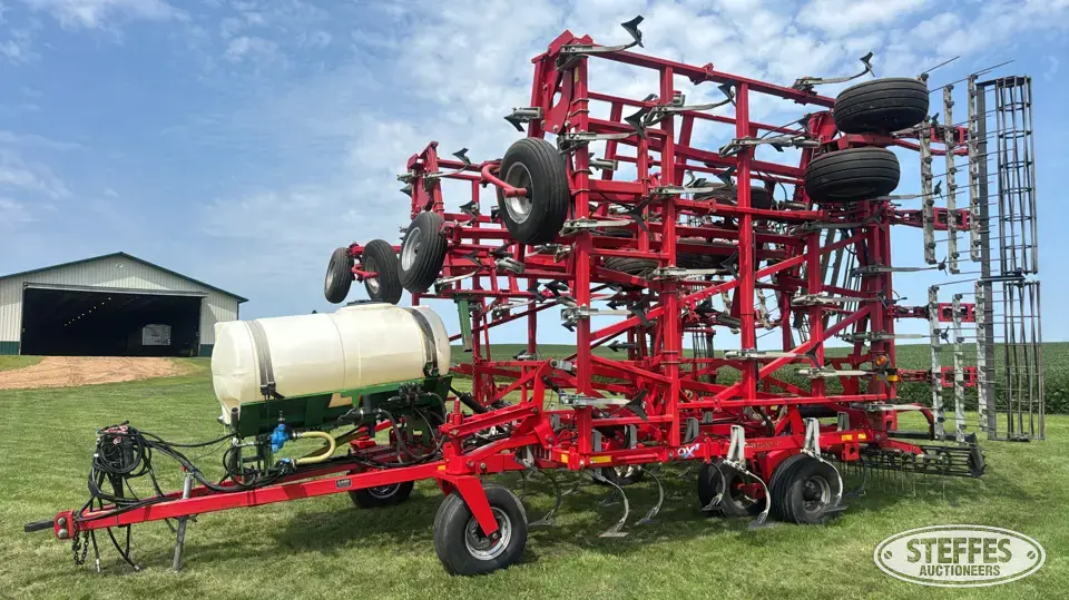 2012 Wil-Rich QX2 Field Cultivator