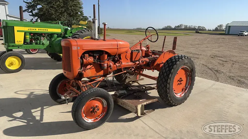 Allis-Chalmers B Collectible Tractor