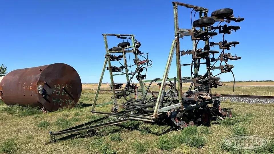 John Deere 1610 Air Drills and Air Seeder