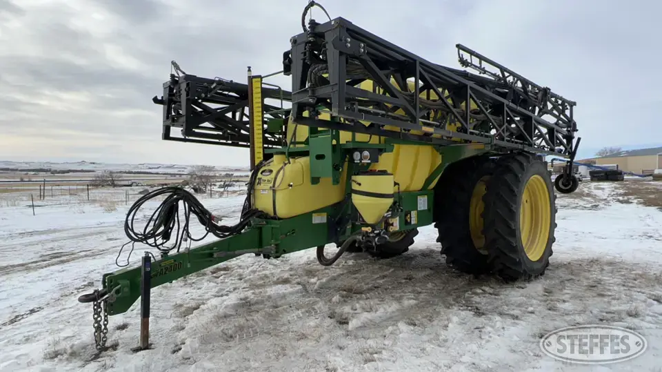 2013 Top Air TA2400 Pull-Type Sprayer