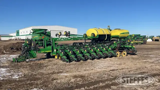 2016 John Deere DB60