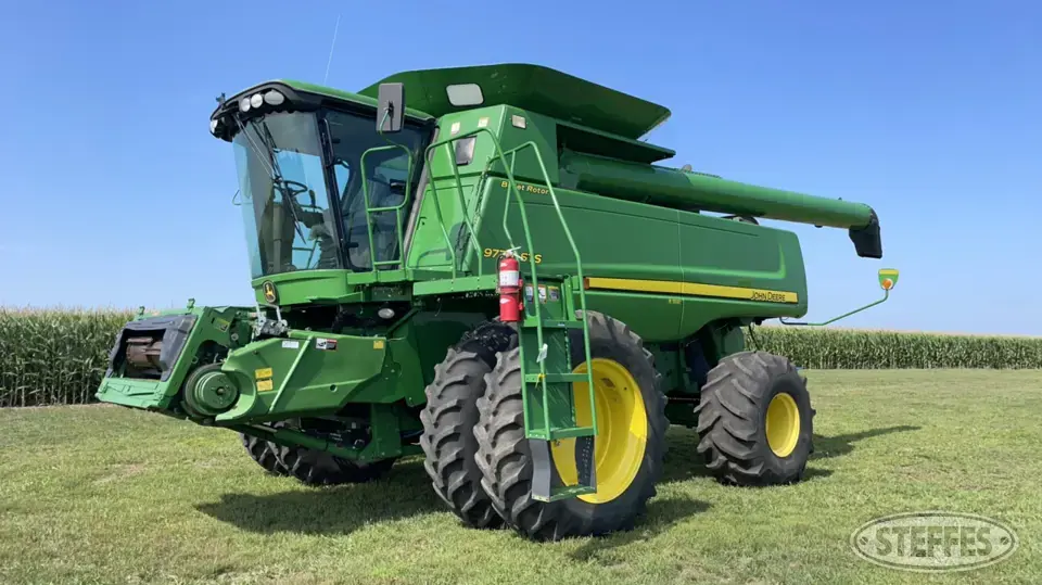 2009 John Deere 9770 Combine