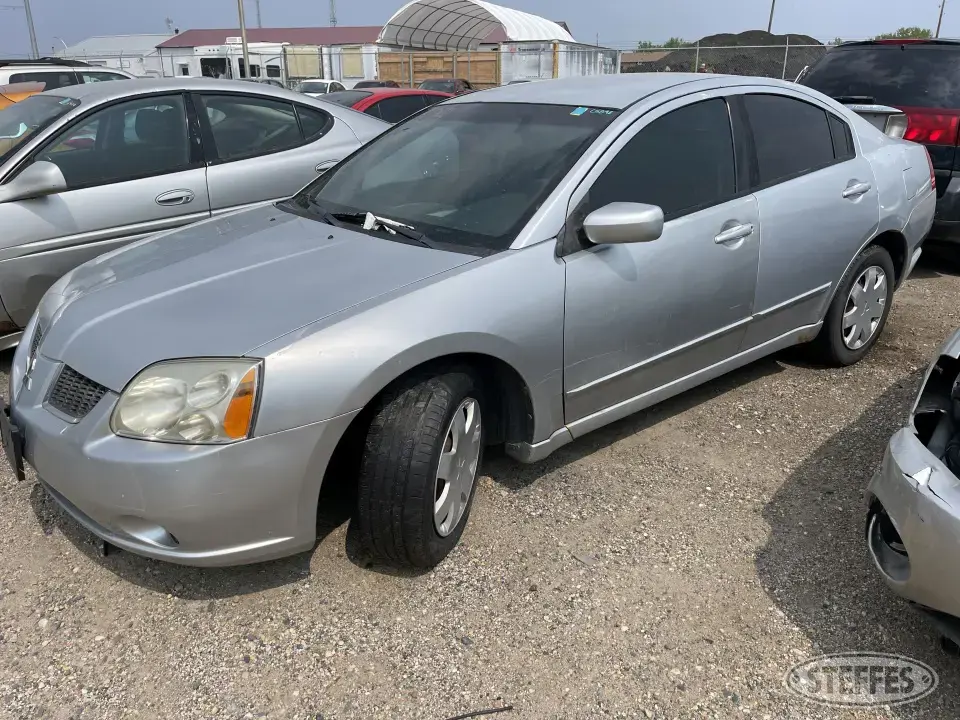2004 Mitsubishi Galant ES Car