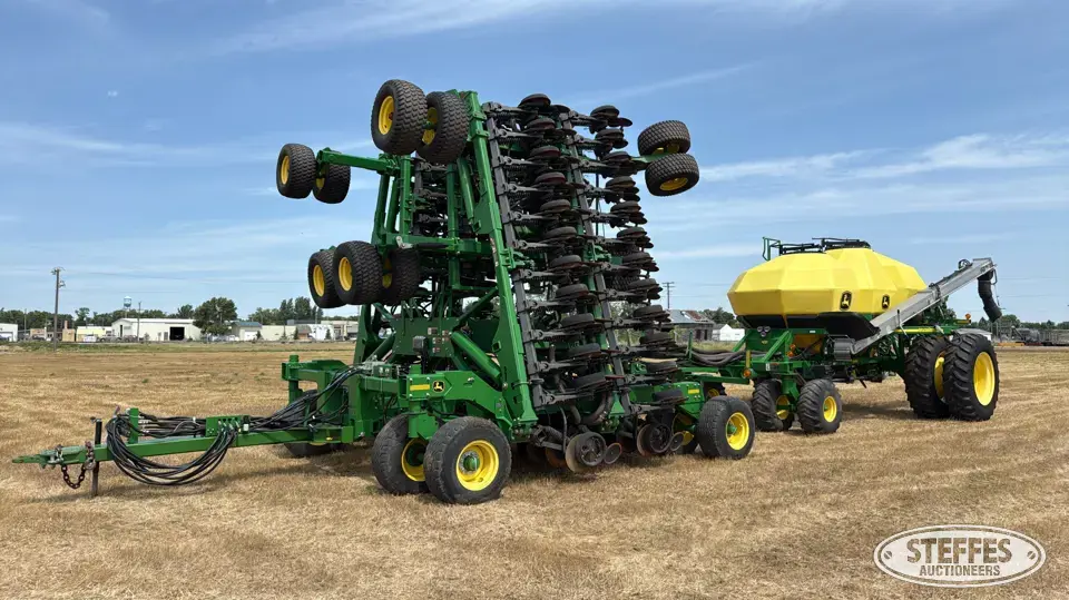2018 John Deere 1890 Air Drills and Air Seeder