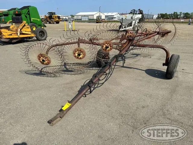 Vicon 6-wheel rake