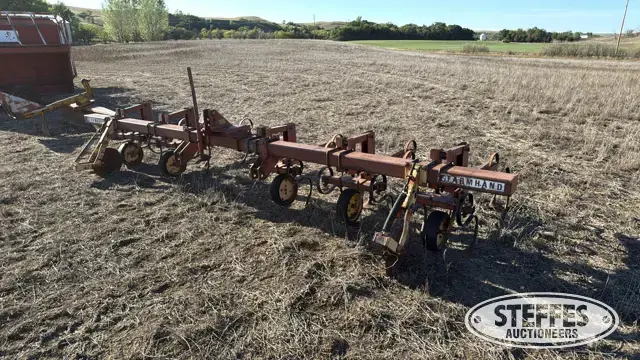 Farmhand row crop cultivator