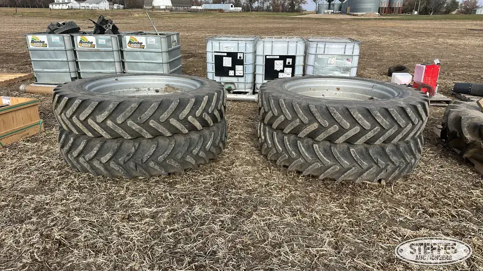 (4) Michelin Spraybib VF380/90R46 tires Tractor-Implement Tire
