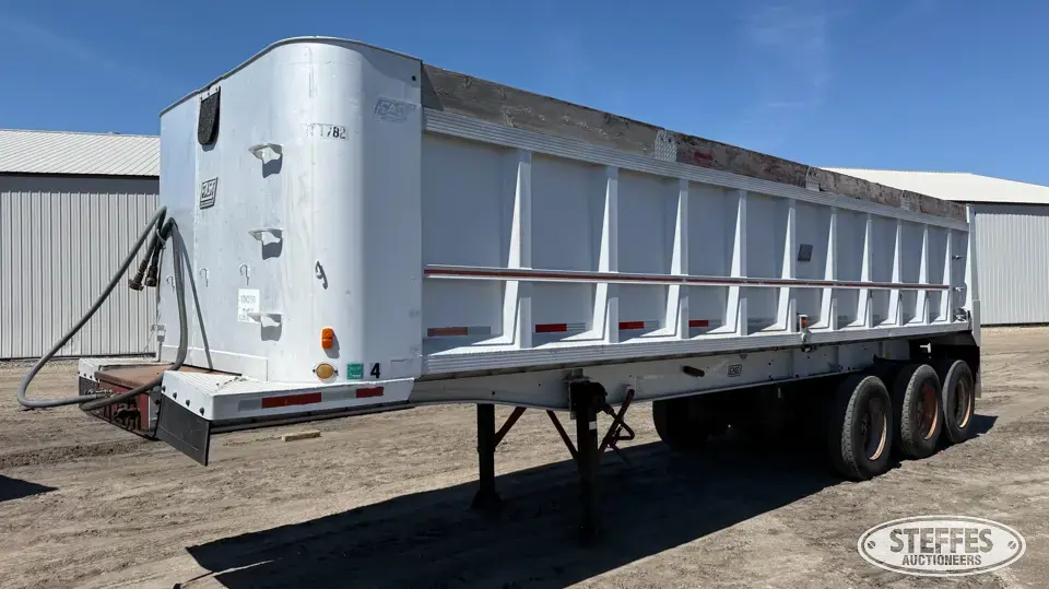 1987 East End Dump Trailer