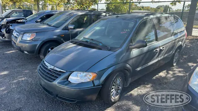 2005 Chrysler Town & Country