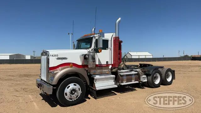 2008 Kenworth W900