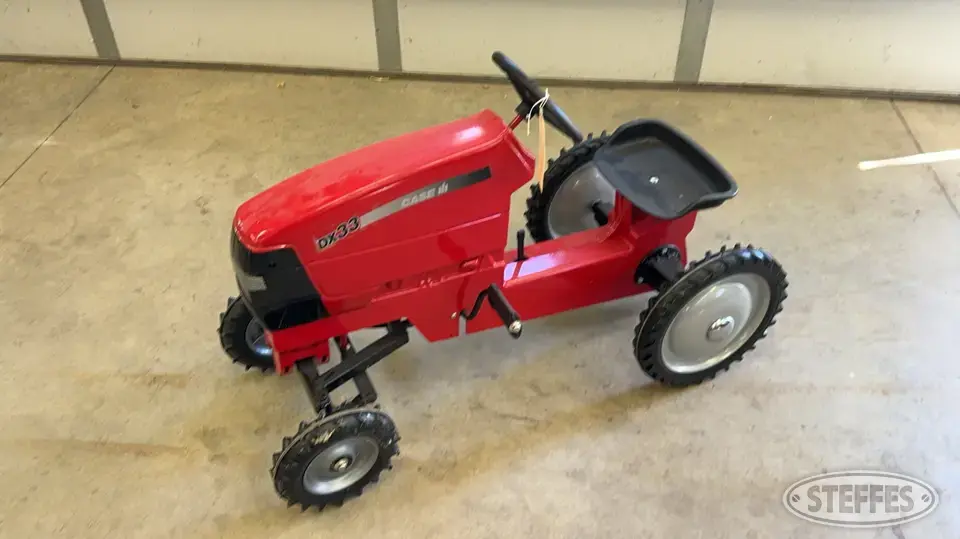 2005 Case IH DX33 Personal Property