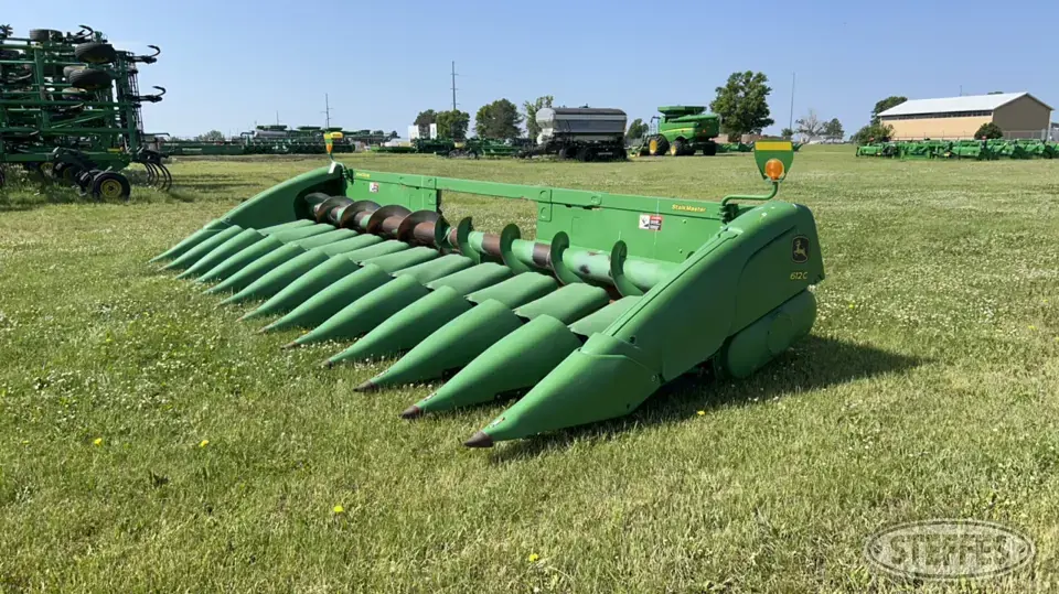 2013 John Deere 612C StalkMaster Corn Head