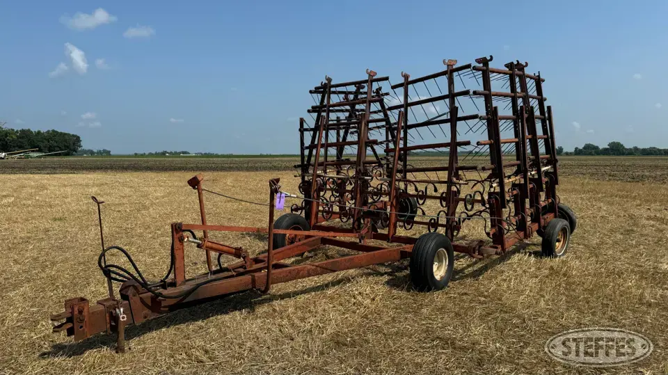Melroe 450 Soil Finisher