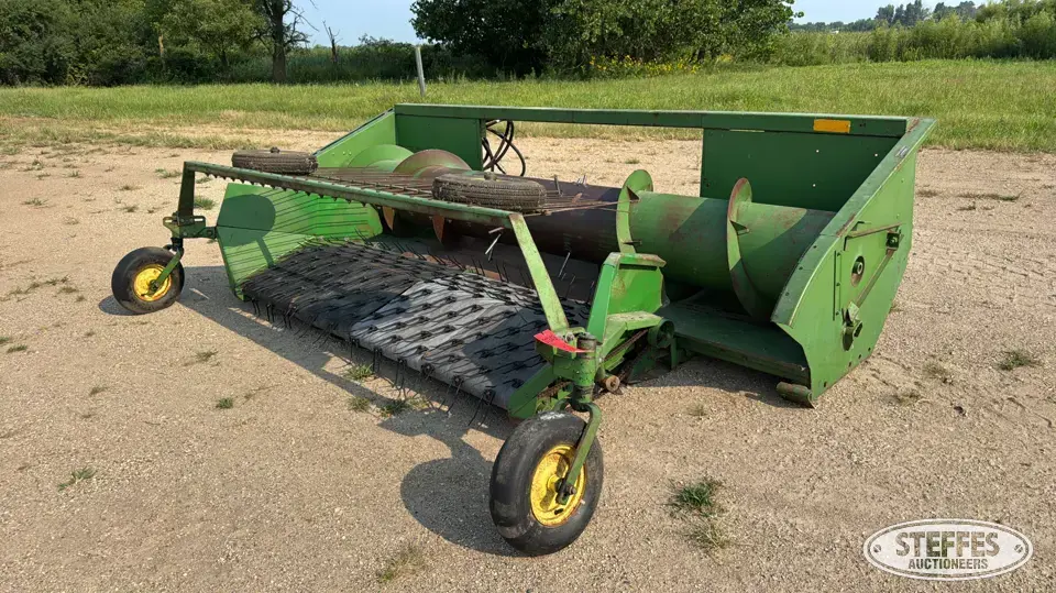 John Deere pickup head Ag Equipment Part