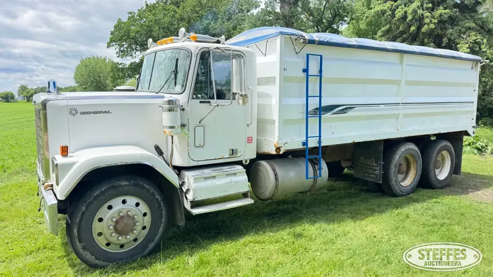 1979 GMC General Grain Truck