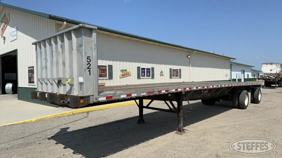 2005 Great Dane Semi Flatbed Trailer