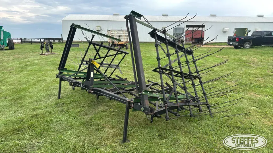Multi-Weeder Farm Support Item