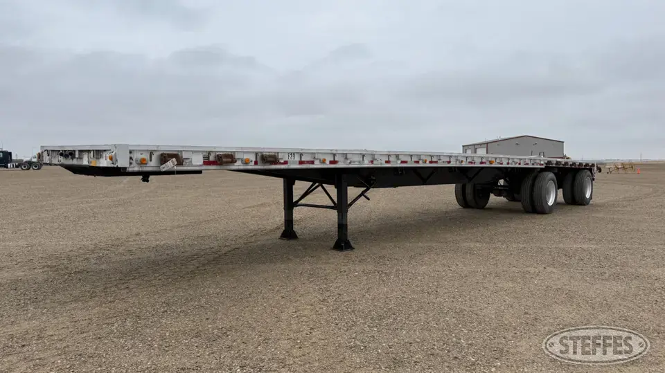 1994 Wilson CF-900 Semi Flatbed Trailer