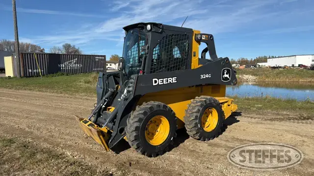 2020 Deere 324G
