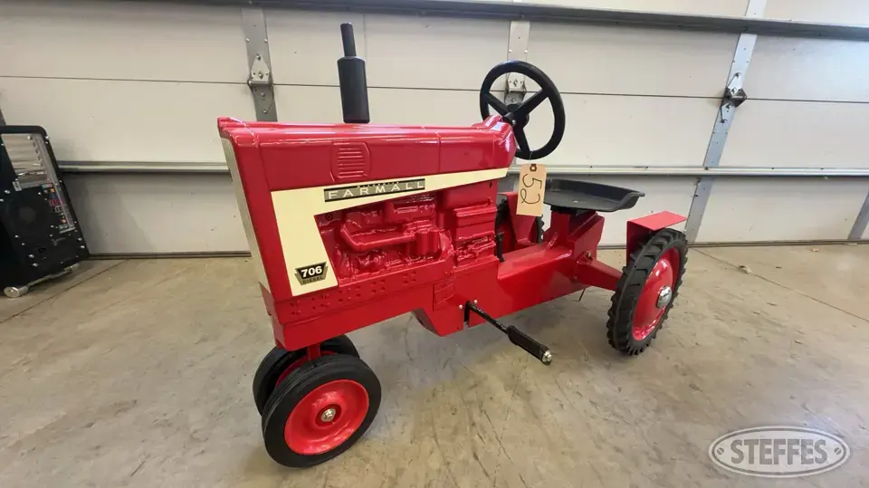 2012 McCormick Farmall 706 Personal Property