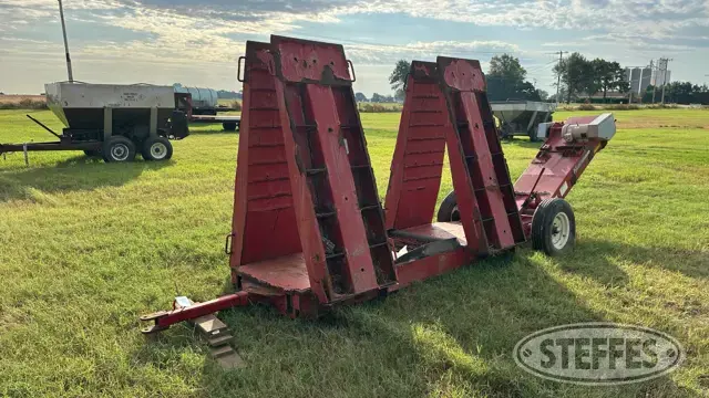 Hutchinson drive-over dump conveyor