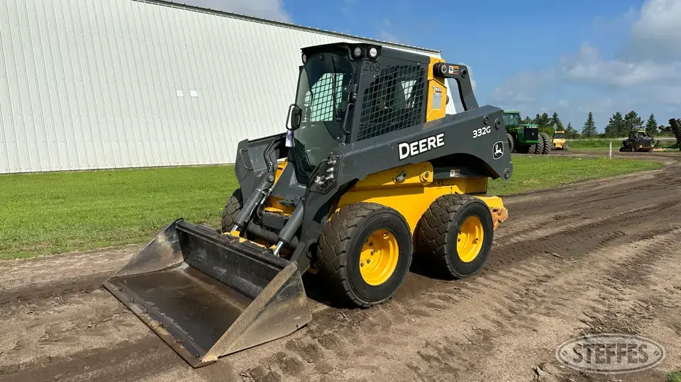 2018 Deere 332G Wheeled Skid Steer