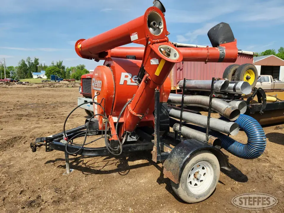 REM 2700 Pneumatic Grain Equipment