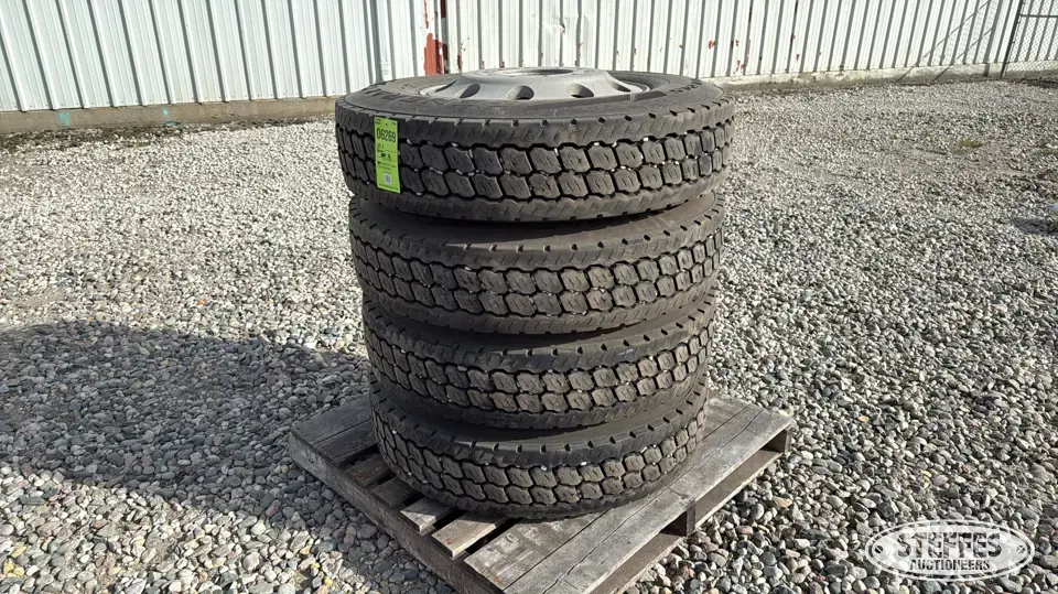 (4) General HD2 11R24.5 tires Truck Tire