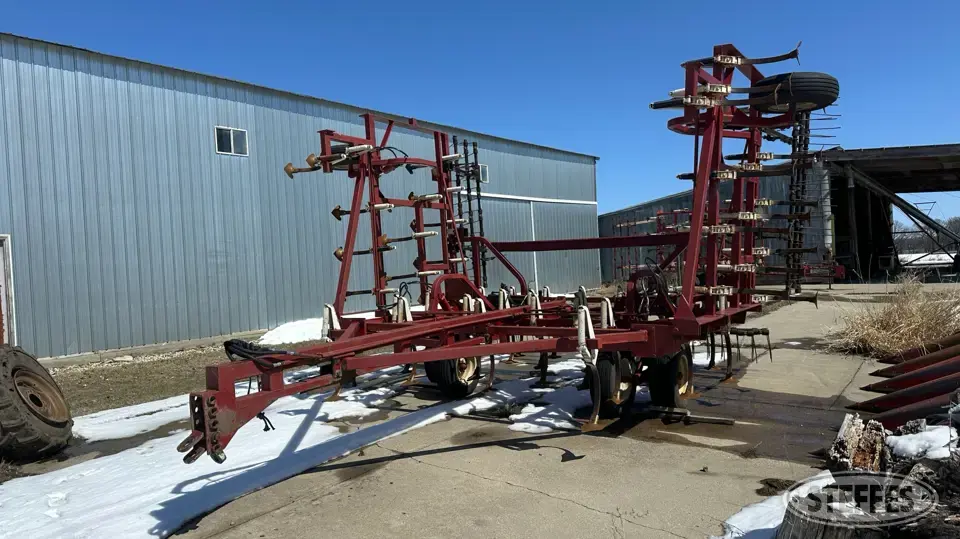 Tebben Field Cultivator