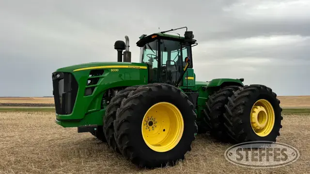 2011 John Deere 9330