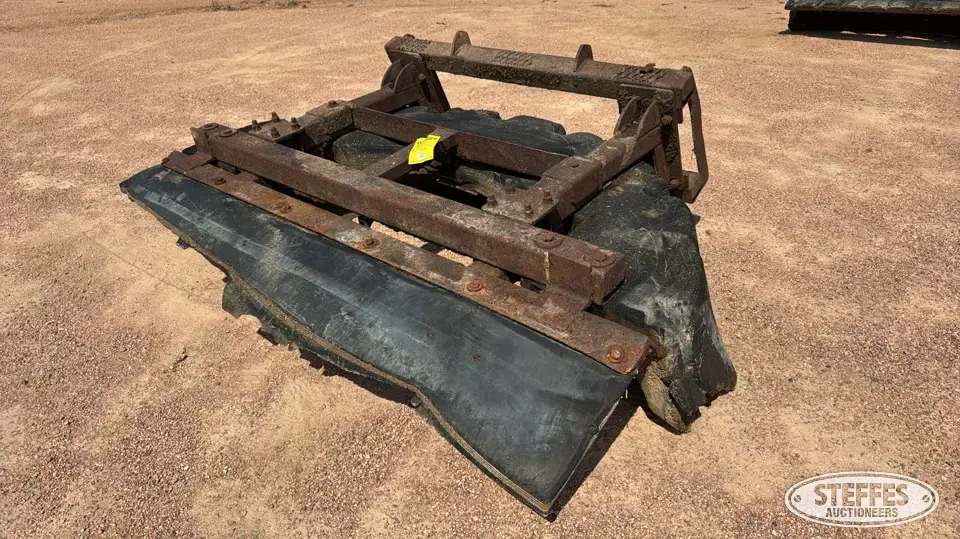 Skid steer tire scraper Skid Steer Attachments-Other