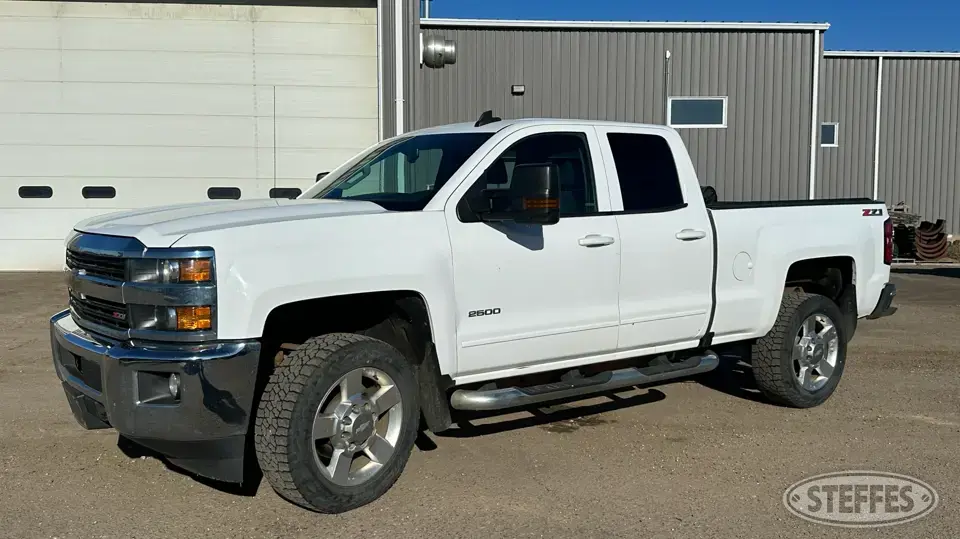 2017 Chevrolet Silverado 2500HD LT Z71 3 Quarter Ton Pickup
