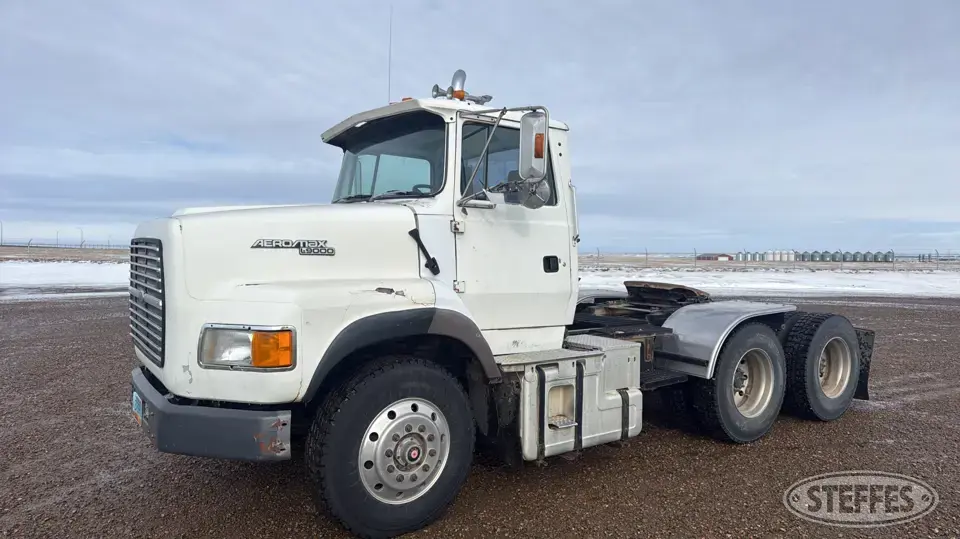 1993 Ford L9000 AeroMax Conventional Truck without Sleeper