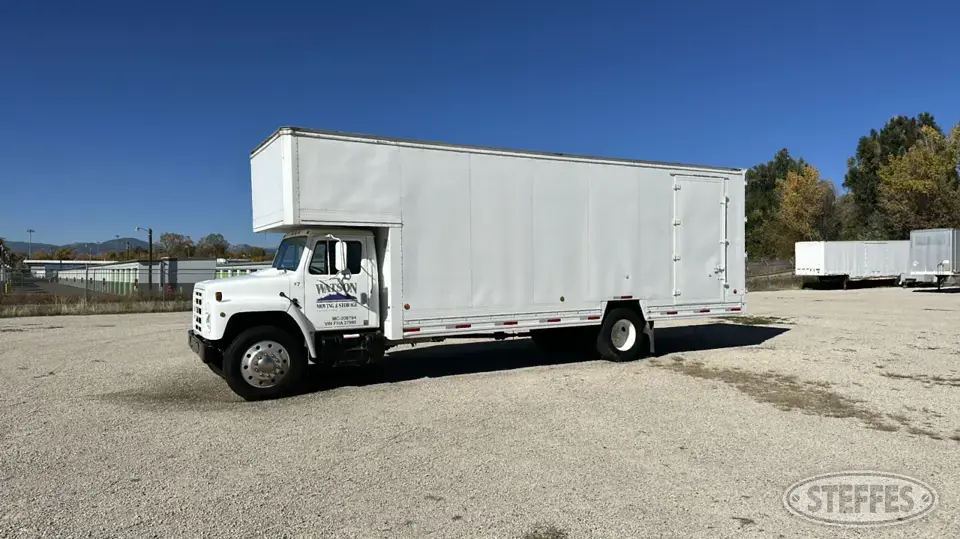 1985 International 1954 Single Axle Boxed Truck