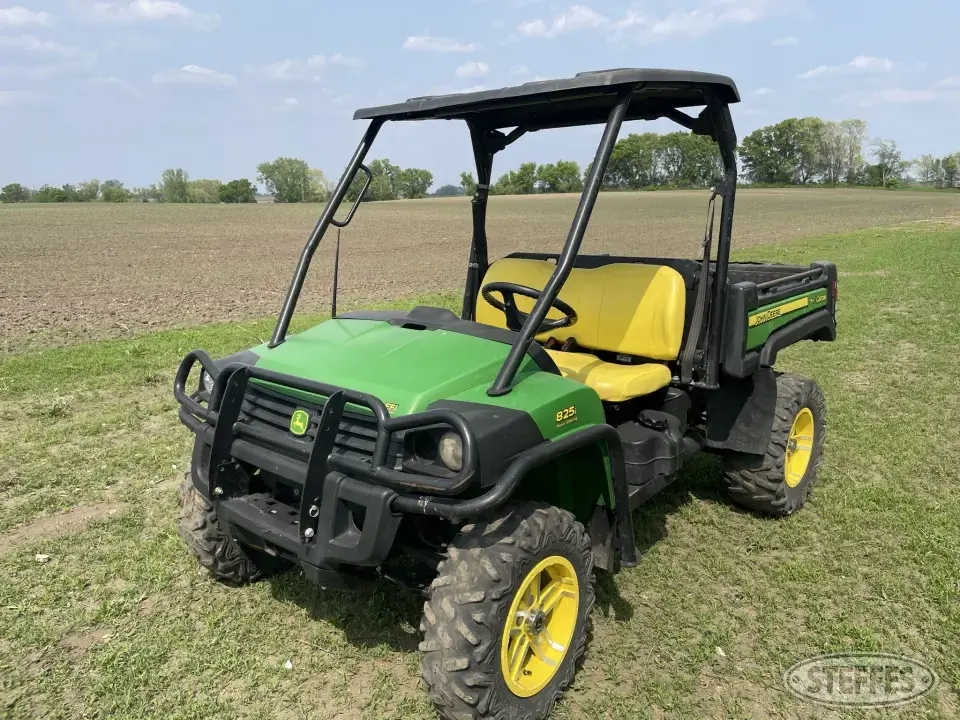 2013 John Deere 825i UTV