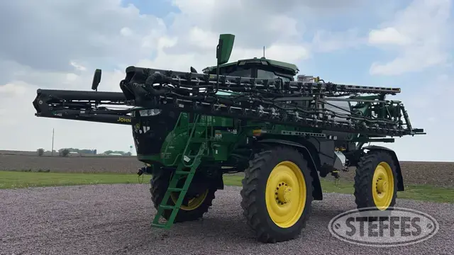 2023 John Deere 616R