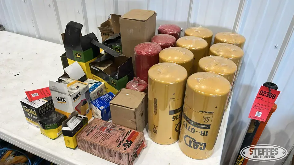 Assorted oil filters General Tools and Shop Supply