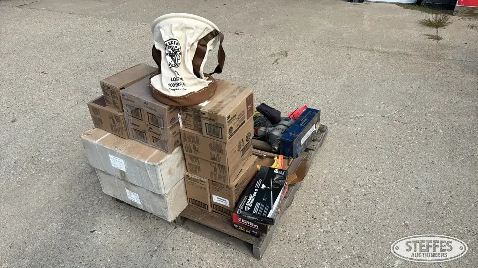 Pallet of power tools Shop Equipment-Other
