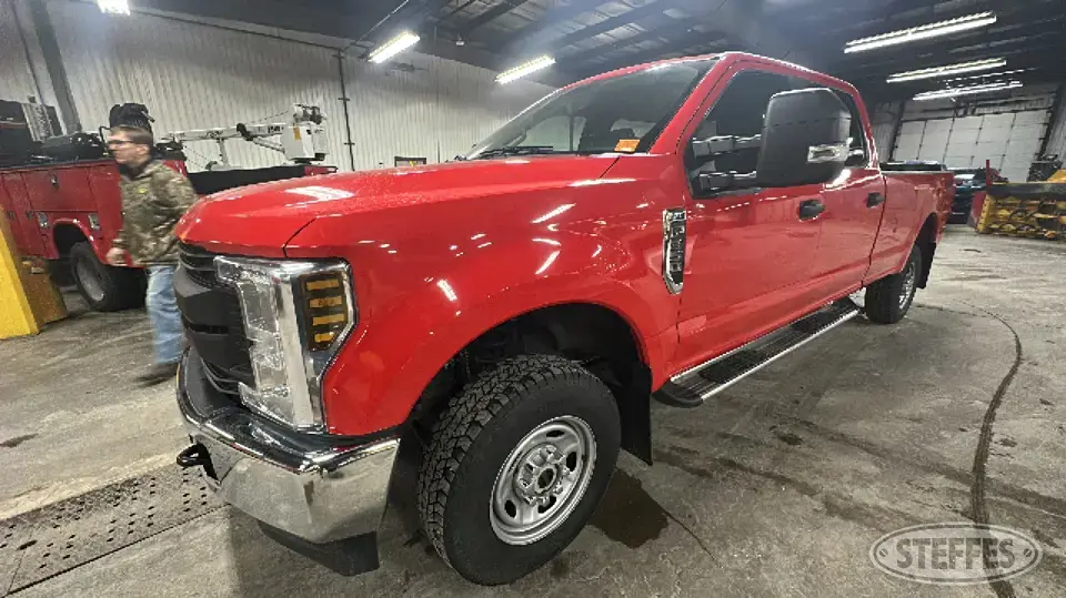 2018 Ford F-350 Super Duty 1 Ton Pickup
