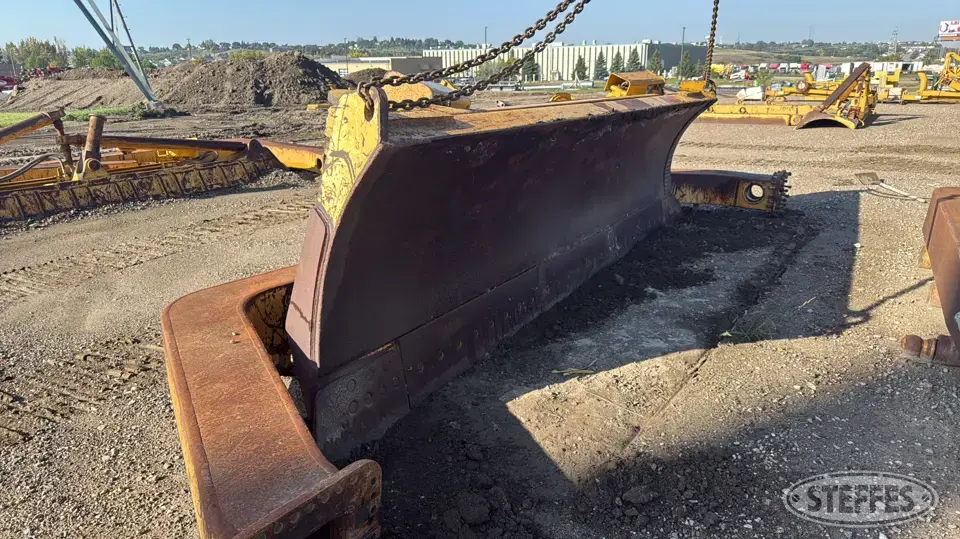 CAT D8A Dozer Attachment