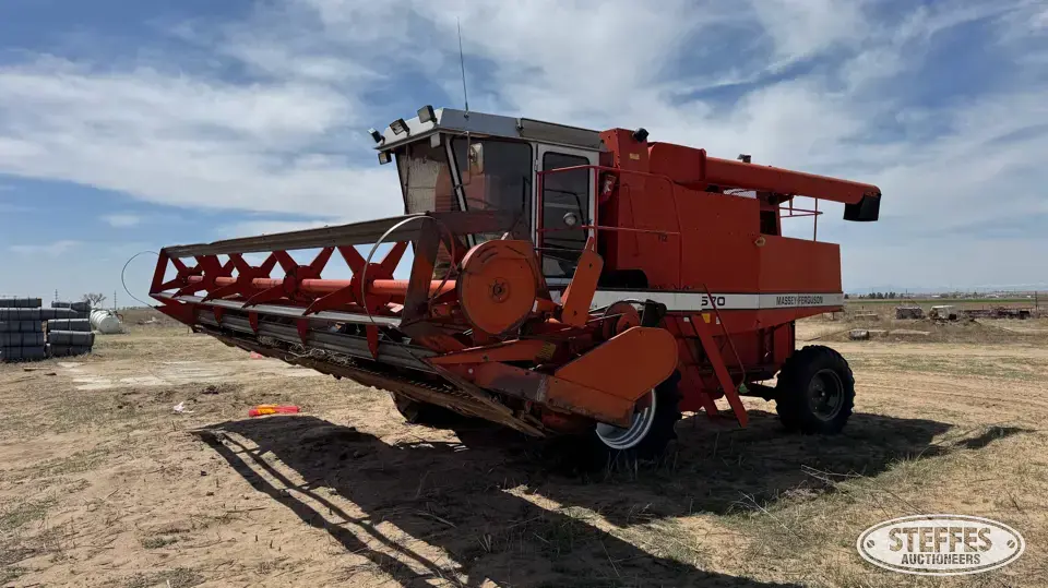 1990 Massey Ferguson 8570 Combine