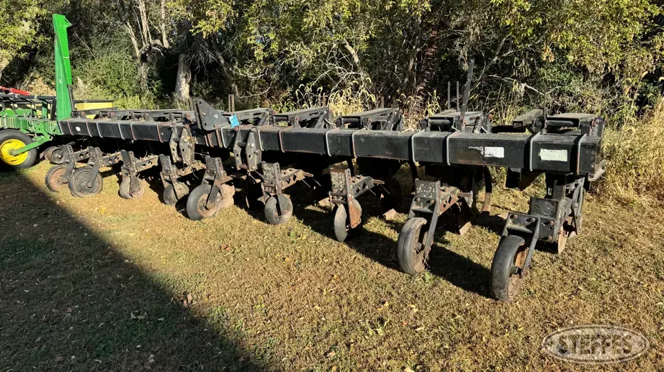 Hiniker Row Crop Cultivator