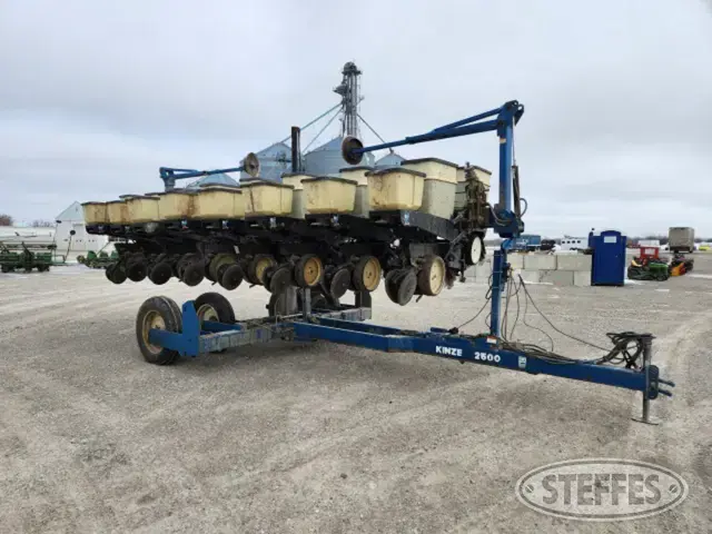 Kinze 2500