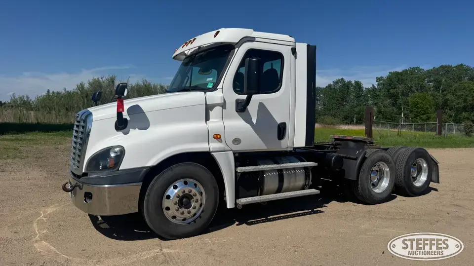 2016 Freightliner Cascadia 125 Conventional Truck without Sleeper