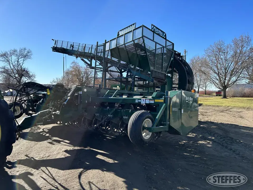 Art'sWay BE6812AFP50 Sugarbeet Harvester