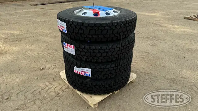 (4) Kapsen HS207 11R24.5 Tires