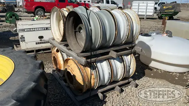 (16) 22.5 steel wheels