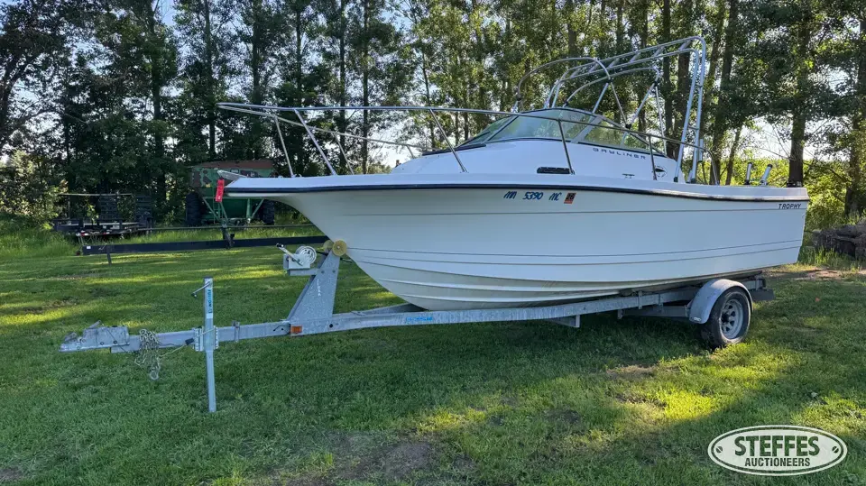 1998 Bayliner Trophy 2052 Cuddy Boat